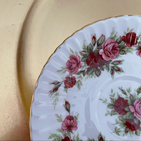 Royal Standard Fine Bone Teacup sets - Picture 4 of 4